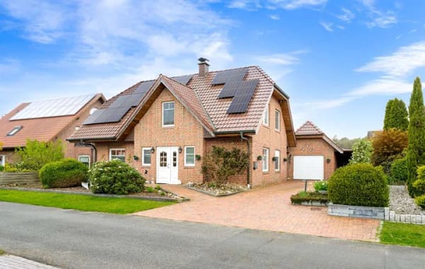 Immobilie in Haselünne - Energiegeladenes Einfamilienhaus mit Garage, Feldblick, PV-Anlage uvm. in Haselünne-Lohe - Bild 2