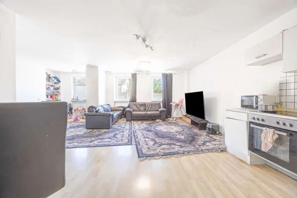 Immobilie in Gars am Inn - Großzügige 3-Zimmer-Wohnung im Erdgeschoss – vermietet und gut geschnitten - Bild 2
