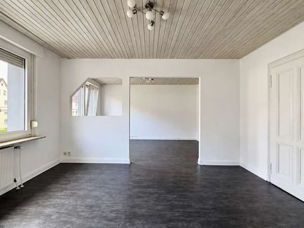 Immobilie in Hilden - Großzügige Altbauwohnung mit Balkon und flexiblem Grundriss in Hilden - Bild 2