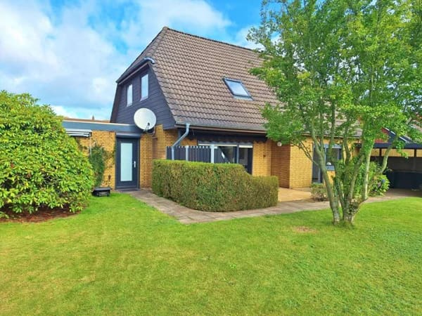 Immobilie in Heide - Großzügiges Familienglück - modernisiertes Zuhause mit Traumgarten und Garage - Bild 2