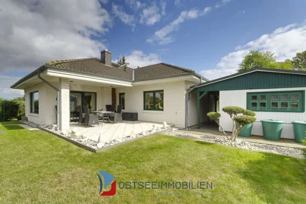 Immobilie in Lubmin - Wunderschöner Bungalow zwischen Ostsee, Usedom und Wolgast, TOP-Qualität und Ausstattung, ca. 111 m² - Bild 0