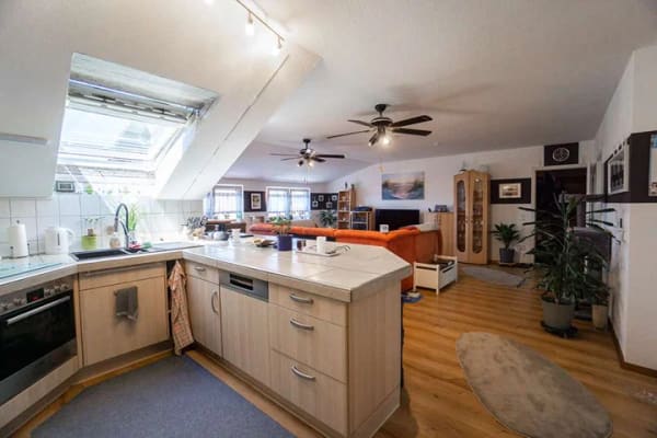 Immobilie in Krauchenwies - Bruttomietrendite über 6% - großzügige 4-Zimmer-Wohnung mit Dachterrasse - Bild 1