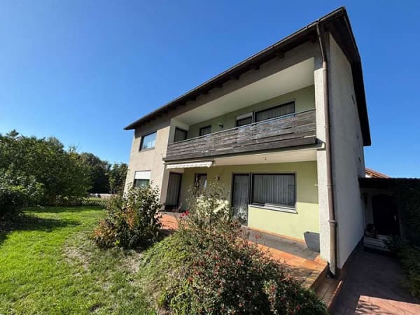 Immobilie in Kraiburg - Solides Zweifamilienhaus mit Erweiterungspotential in Kraiburg - Bild 1