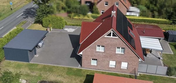 Immobilie in Westerholt - EXKLUSIVES DREIGIEBELHAUS MIT AUßERGEWÖHNLICHEM GARTENGRUNDSTÜCK - Bild 1