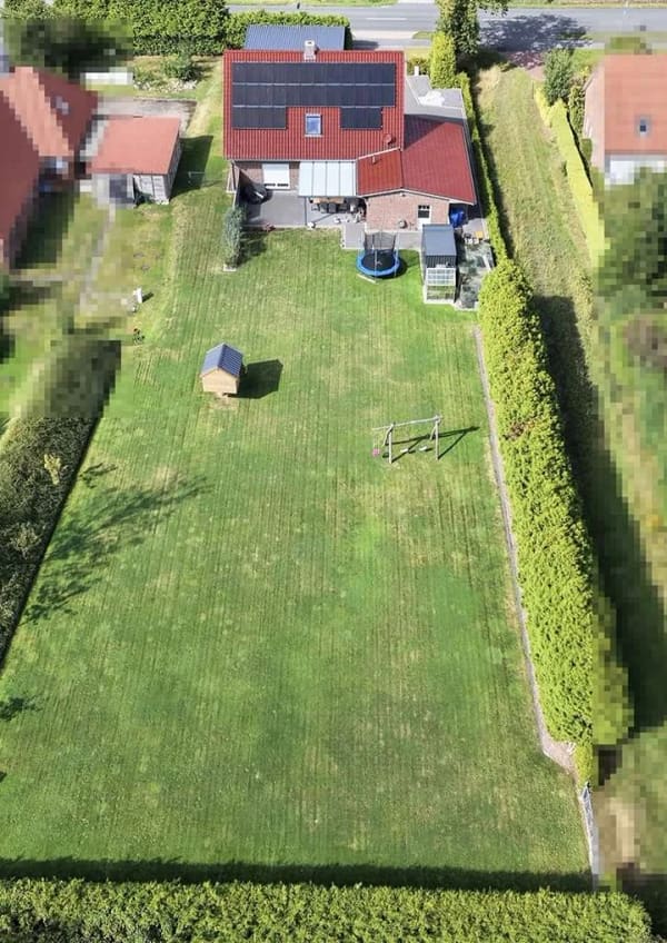 Immobilie in Westerholt - EXKLUSIVES DREIGIEBELHAUS MIT AUßERGEWÖHNLICHEM GARTENGRUNDSTÜCK - Bild 2
