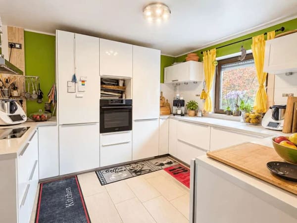 Immobilie in Altomünster - SITULI: Raum für Familie, Homeoffice und mehr - Reiheneckhaus mit Garten und Dachstudio - Bild 1