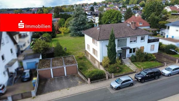 Immobilie in Lich - Besonderes Zweifamilienhaus auf außergewöhnlich großem Grundstück in zentraler Wohnlage von Lich - Bild 0
