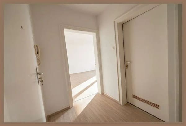 Immobilie in Bonn - Attraktive 1-Zimmer-Wohnung mit Balkon, Einbauküche und Aufzug - Bild 4