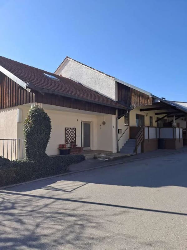 Immobilie in Moorenweis - Mehrfamilienhaus mit 3 Wohneinheiten für Kapitalanleger in Moorenweis  - Bild 0