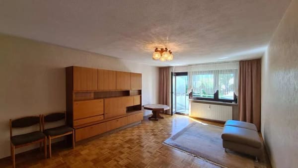 Immobilie in Eberdingen - Großzügige 4 Zimmer-Wohnung in Eberdingen-Hochdorf! - Bild 0
