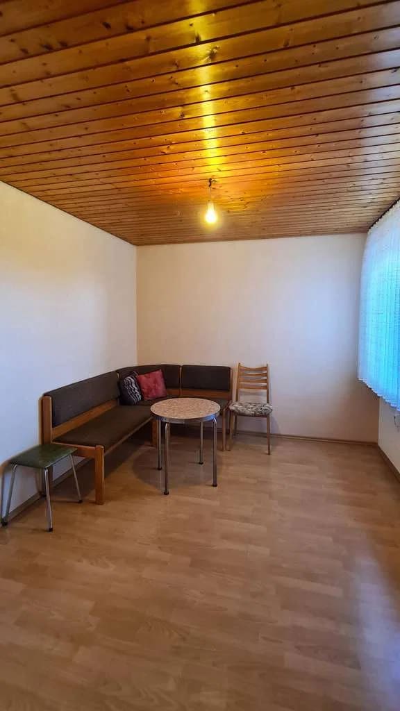 Immobilie in Eberdingen - Großzügige 4 Zimmer-Wohnung in Eberdingen-Hochdorf! - Bild 3