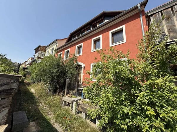 Immobilie in Bautzen - Budyšin - Historisches Reihenmittelhaus mit Blick zu Ortenburg, Balkon und sonniger Terrasse - Bild 1