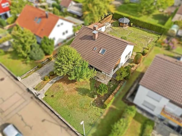 Immobilie in Schlierbach - Freistehend wohnen. Großzügigen Garten genießen. Eigene Ideen verwirklichen. - Bild 0