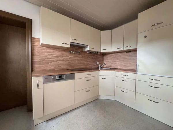Immobilie in Niederaichbach - Niederaichbach! Charmanter Bungalow sucht neue Besitzer mit Herz und Tatkraft - Bild 2