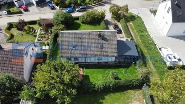 Immobilie in Schopfloch - Großzügiges Einfamilienhaus mit vielseitigem Raumangebot und großem Grundstück - Bild 4