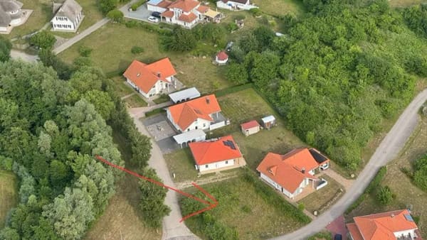 Immobilie in Trent - Ökologischer Fußabdruck trifft maximale Wohnfläche. - Bild 1