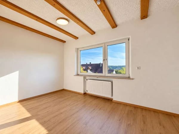 Immobilie in Maxhütte-Haidhof - Mehrgenerationenhaus mit 3 Wohneinheiten, separatem Anbau & großem Grundstück - Bild 3