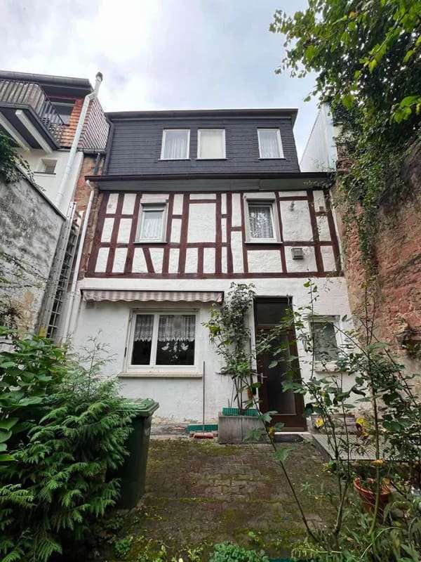 Immobilie in Gelnhausen - Historisches und denkmalgeschütztes Reihenmittelhaus mit viel Potenzial - Wohnen in der Altstadt - - Bild 4