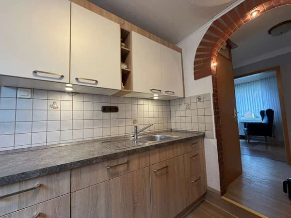 Immobilie in Hinte - Gepflegtes Einfamilienhaus mit direktem Wassergrundstück (Eigentum). - Bild 3