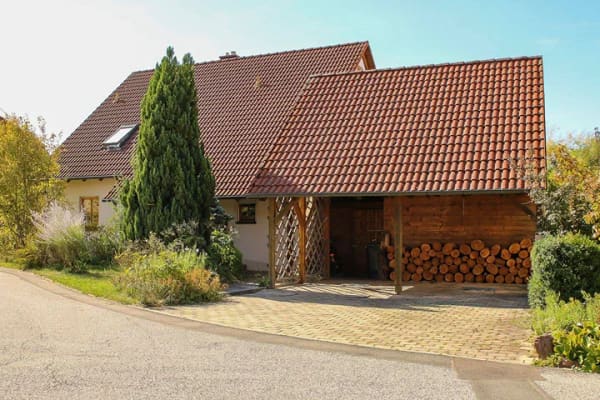 Immobilie in Oberreichenbach - Schönes EFH mit tollem Garten 10 Minuten von Herzogenaurach - Bild 2