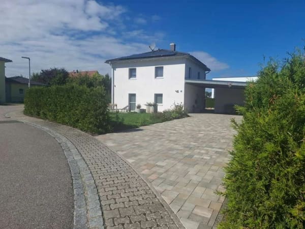 Immobilie in Kemnath - Hochwertiges Einfamilienhaus mit 5 Zimmern in Kemnath - Bild 0