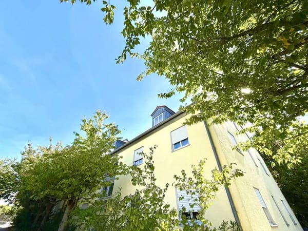 Immobilie in Beratzhausen - Im Grünen! In Ruhe! Mit Blick!
Ihre 2 Zimmer Wohnung in Beratzhausen! - Bild 1