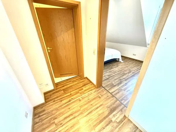 Immobilie in Beratzhausen - Im Grünen! In Ruhe! Mit Blick!
Ihre 2 Zimmer Wohnung in Beratzhausen! - Bild 3