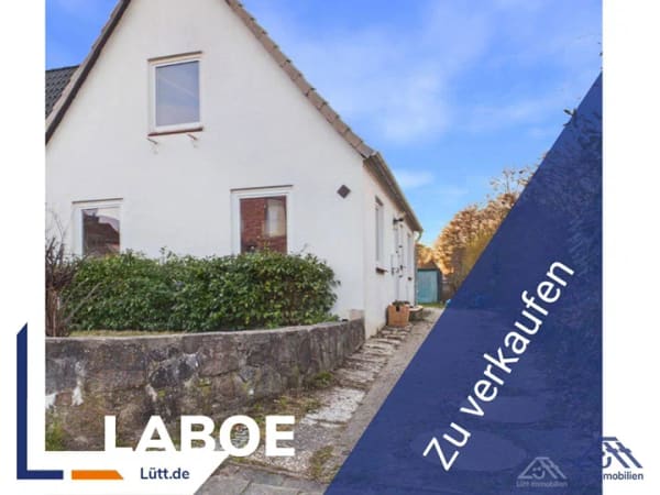 Immobilie in Laboe - Doppelhaushälfte Sanierung? Abriss/Neubau? zum Kauf in 24235 Laboe | Lütt Immobilien Kiel | Provisionsfrei für Kaufende - Bild 0