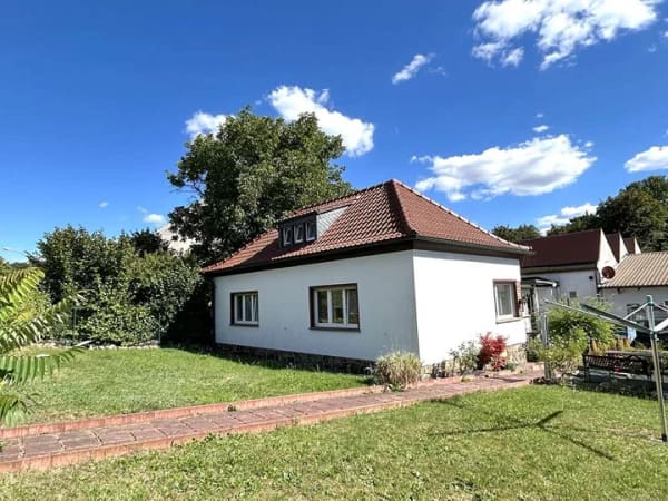 Immobilie in Meerane - Einzigartiges Immobilien-Ensemble am Waldrand - 2 Häuser, 1Appartementhaus & Lagerhalle! - Bild 0