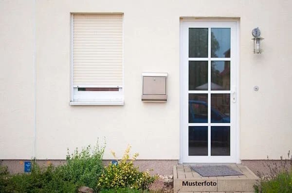 Immobilie in Iggensbach - Einfamilienhaus auf großem Grundstück im ländlicher Wohnlage - Bild 0