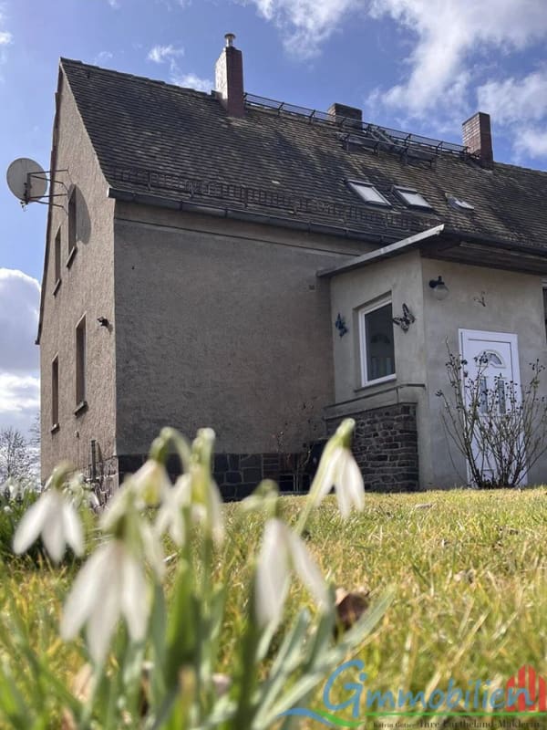 Immobilie in Frohburg - Kleines Haus, viel Potenzial: Doppelhaushälfte mit 481 m² Grundstück in Elbisbach - Bild 0