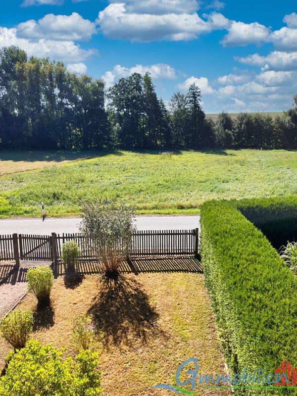 Immobilie in Frohburg - Kleines Haus, viel Potenzial: Doppelhaushälfte mit 481 m² Grundstück in Elbisbach - Bild 2