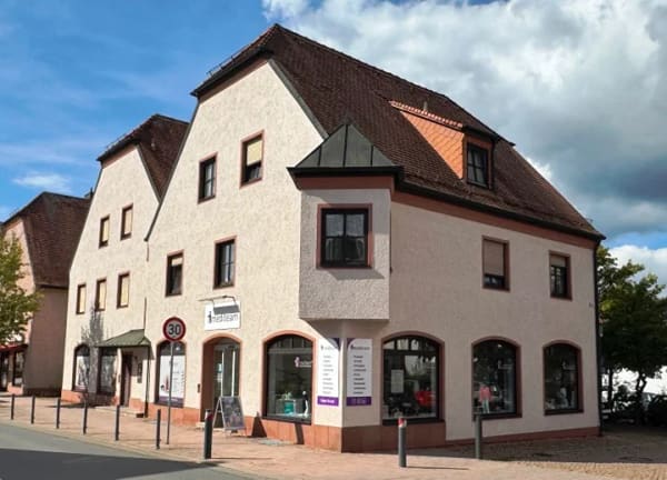 Immobilie in Elsenfeld - vermietete und freundliche 2-Zimmer-Eigentumswohnung mit Balkon - Bild 0