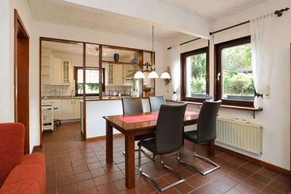 Immobilie in Dormagen - Einfamilienhaus mit Erbbaurecht 
im Rheindorf Stürzelberg - Bild 2