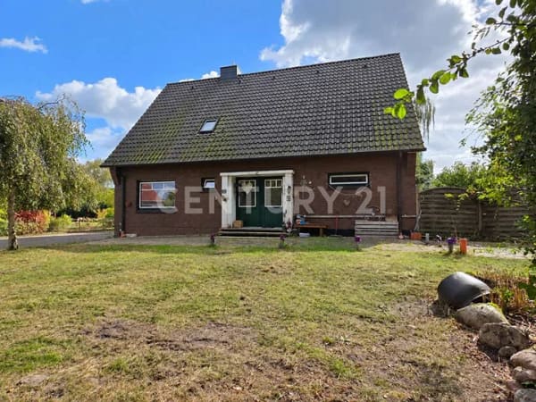 Immobilie in Zetel - Renovieren. Neu denken. Zuhause fühlen. - Bild 1
