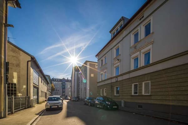 Immobilie in Rosenheim - Historisches Stadthaus mit vielseitigem Potenzial - Bild 0