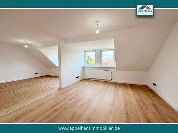 Immobilie in Hilter - Attraktive Kapitalanlage oder neues Zuhause – modernisierte Dachgeschosswohnung - Bild 2