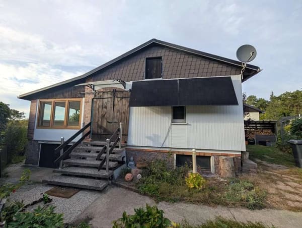 Immobilie in Märkische Heide - Kleiner Bungalow mit Erstwohnsitz in Seenähe - Bild 0