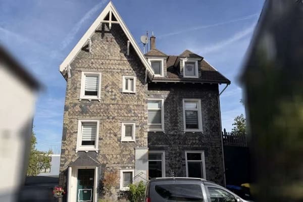 Immobilie in Remscheid - Hasten: Charmantes Zweifamilienhaus im Teileigentum mit Terrasse und Garten - Bild 1