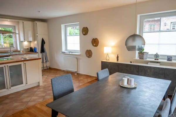 Immobilie in Mönkeberg - Friesenhaus in ruhiger Lage mit Terrasse und 2 PKW Stellplätzen - Bild 4