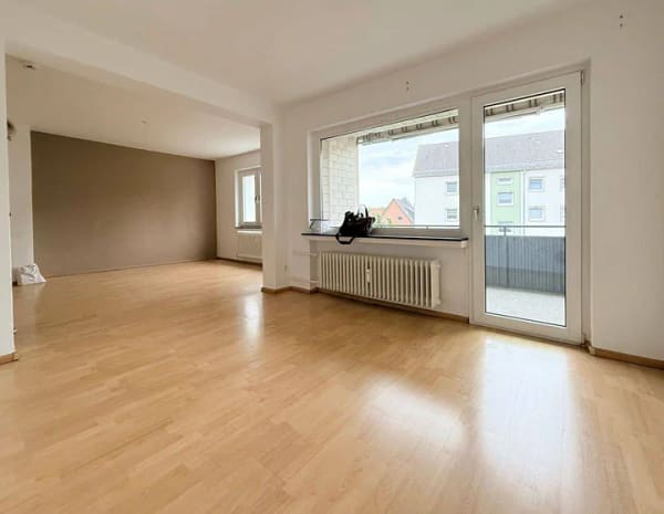 Immobilie in Seelze - Gut geschnittene 3,5-Zi.-ETW mit 2 Balkonen im 1. OG eines 6-FH in guter Kernlage in Seelze-Stadt - Bild 3