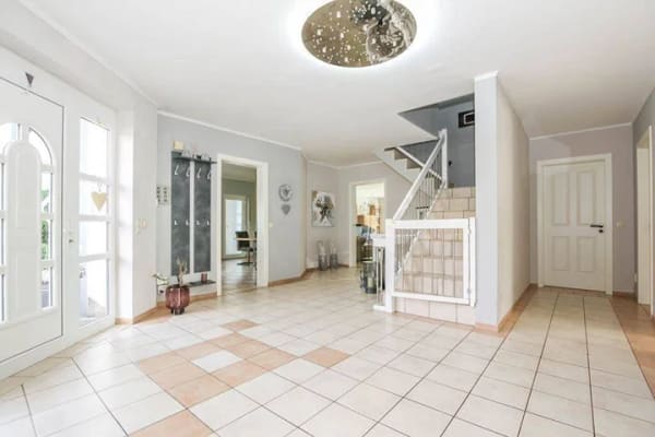 Immobilie in Langen - Gepflegtes Einfamilienhaus mit vielseitiger Raumaufteilung und hochwertiger Ausstattung - Bild 4