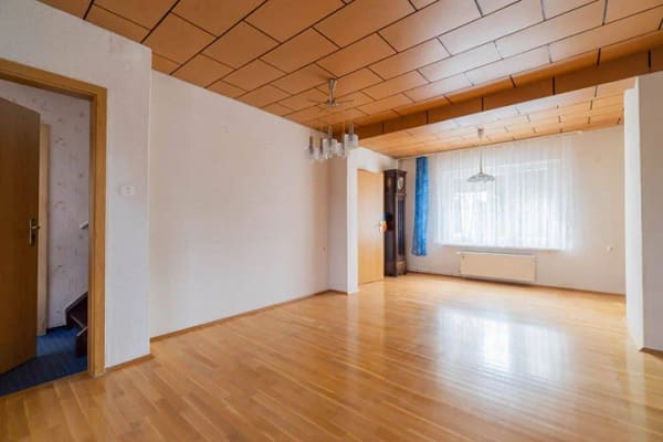Immobilie in Seeland - Haus in Hoym: 4 Zimmer, ca. 80 m² und 834 m² Grundstück - Bild 2