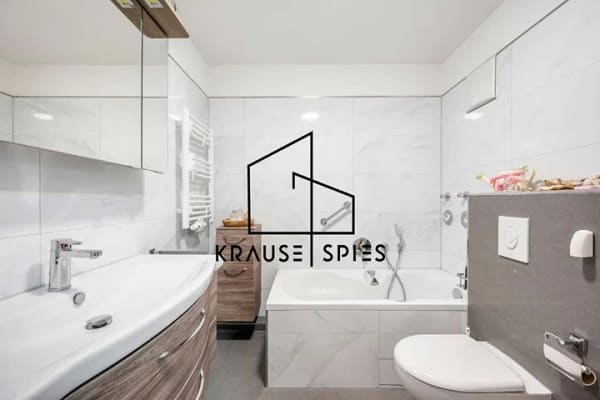 Immobilie in Neckarsulm - Renovierte 3,5-Zimmer-Wohnung mit Balkon, Garage & Außenstellplatz in ruhiger Lage in Neckarsulm - Bild 0