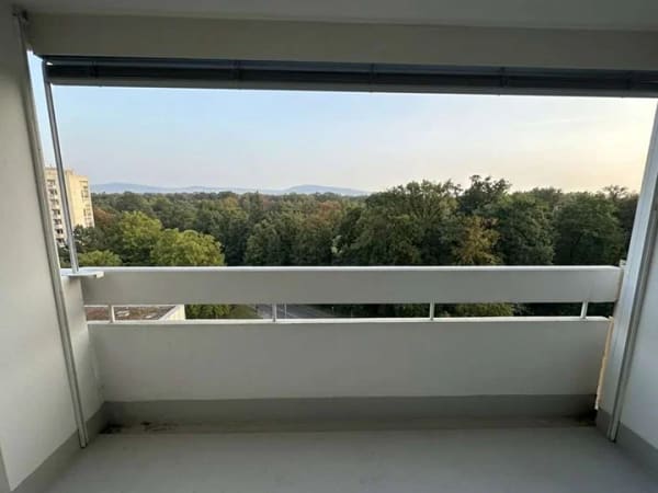 Immobilie in Umkirch - PROVISIONSFREI und Bezugsfrei – 5-Zimmer Wohnung(110qm) mit Traum-Aussicht am Waldrand in Umkirch - Bild 4