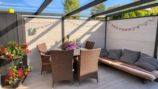 Immobilie in Königsbrunn - Zwei Wohnbereiche, Garten & Wellness: Zweifamilienhaus mit A+ - Bild 3