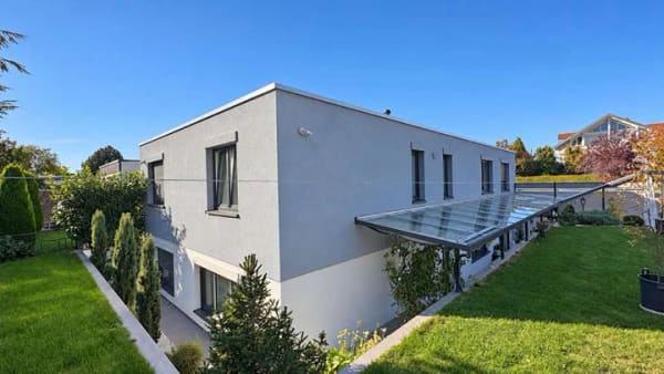 Immobilie in Königsbrunn - Zwei Wohnbereiche, Garten & Wellness: Zweifamilienhaus mit A+ - Bild 4