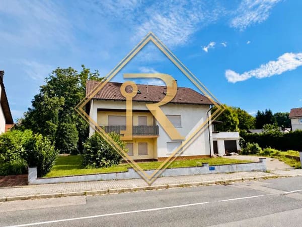Immobilie in Lobbach - Immobilie mit Potenzial – Mehrgenerationenhaus mit Doppelgarage in Lobenfeld-Lobbach - Bild 0