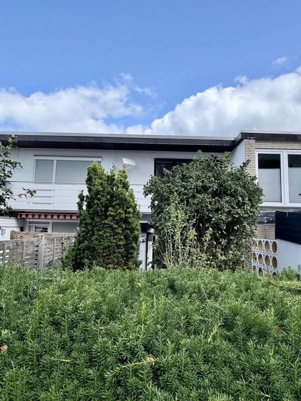 Immobilie in Lemwerder - Charmantes Einfamilienhaus mit Balkon und Terrasse in Lemwerder - Bild 0