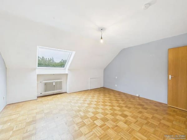 Immobilie in Fürth - Dachgeschosswohnung mit Gartenanteil und gräumigen Hobbyraum - Bild 3